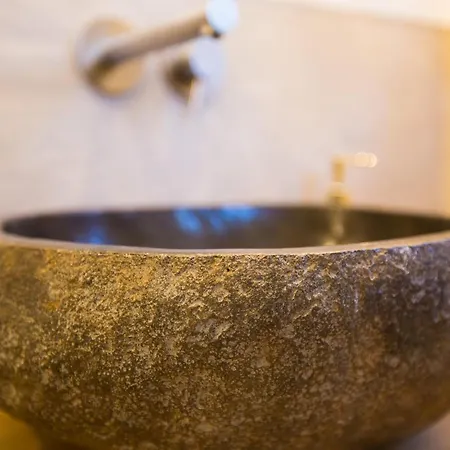 Aloha Hale بيت للعطل